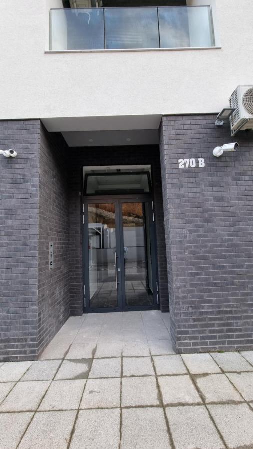 Alek Place