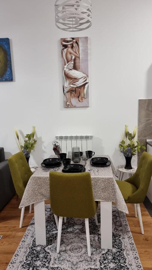 Alek Place * Belgrade
