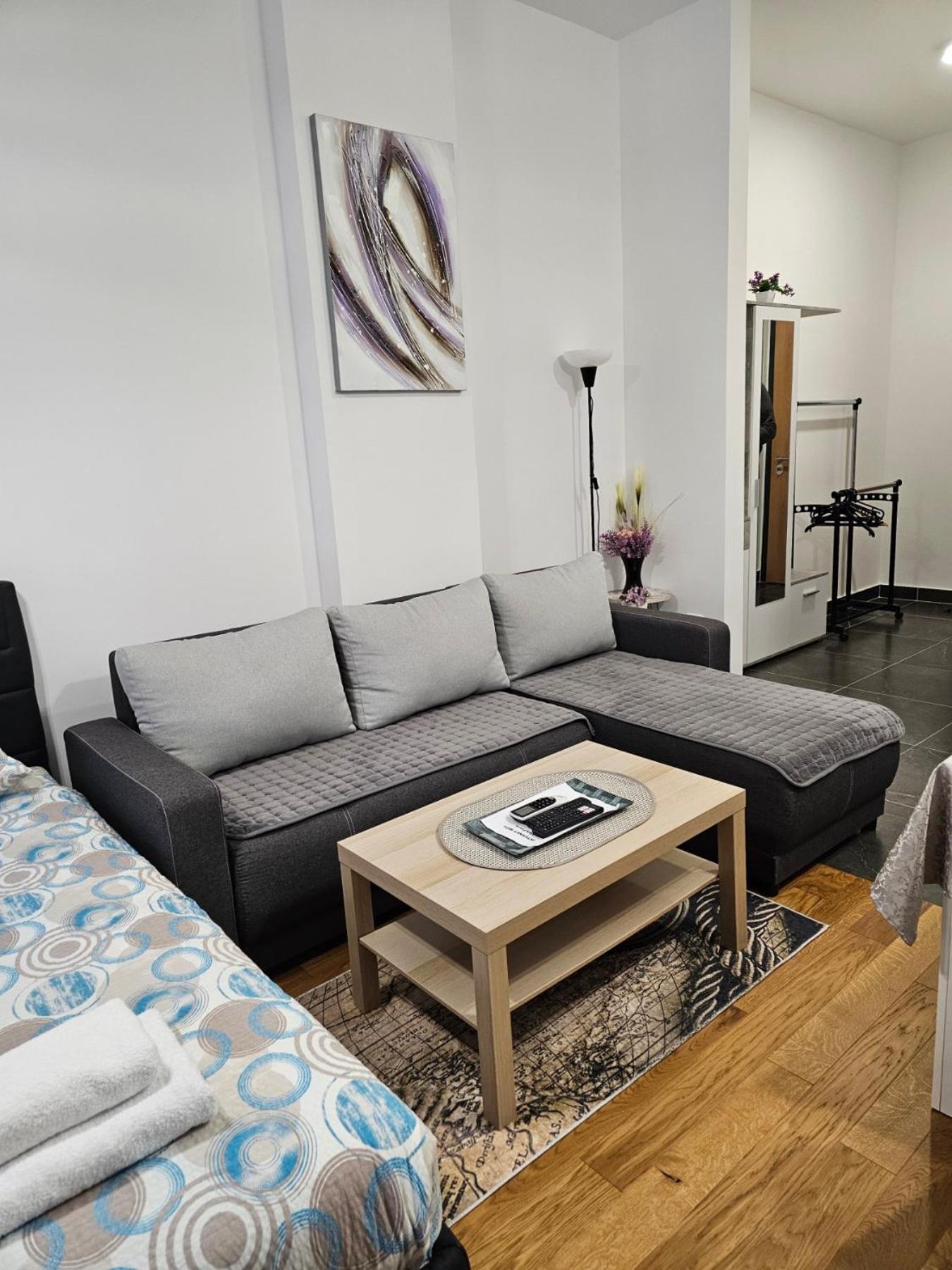 Apartment Alek Place