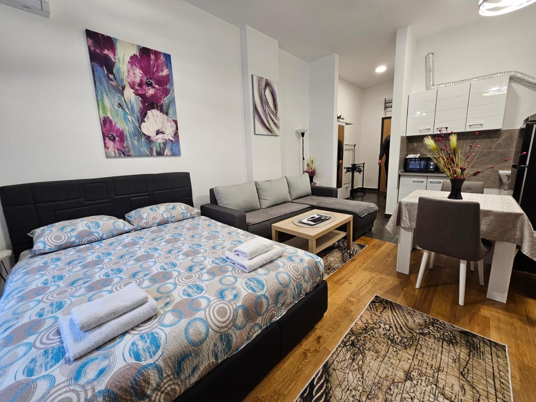 Alek Place Apartment Belgrade